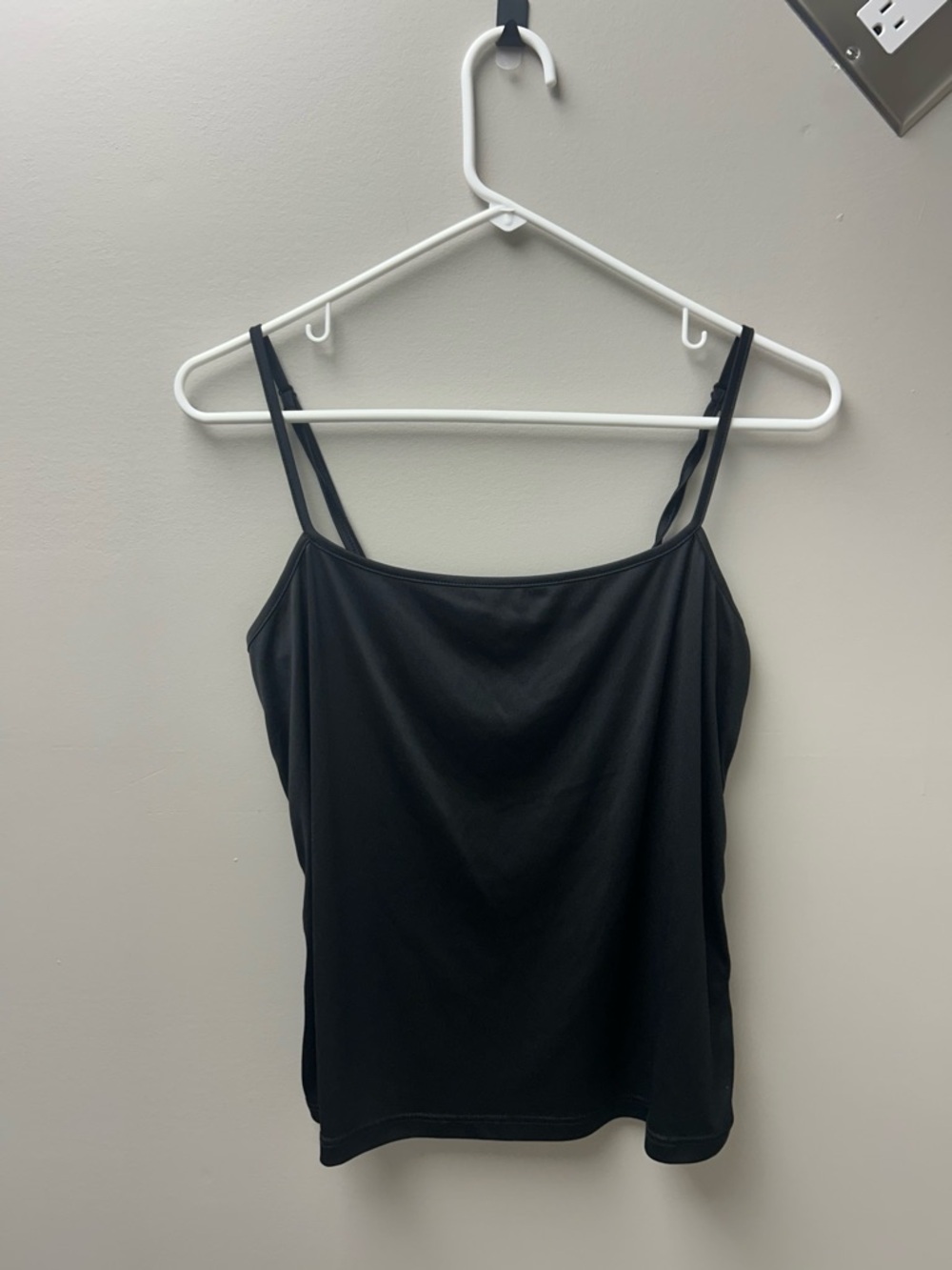 Women’s‎ Basic Black Tank Top